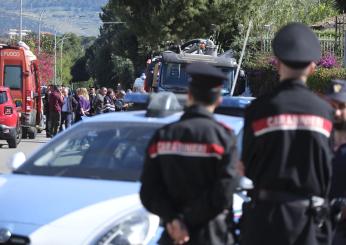 Biella, incidente sul lavoro a Mongrando: operaia ferita a causa di una cardatrice, è in codice rosso