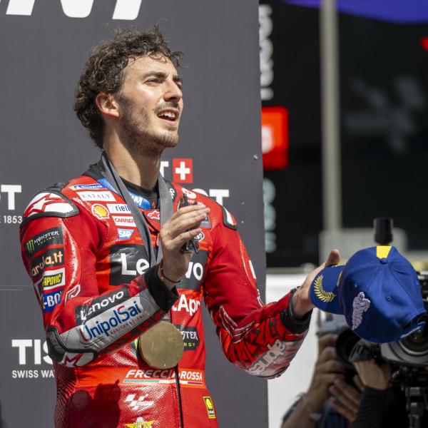 MotoGP, Bagnaia vince al Mugello. Bastianini supera Martin all’ultima curva e arriva secondo: la classifica