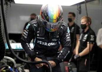 Formula 1, Hamilton: “Mi hanno copiato i volanti, dovevo brevettarl…