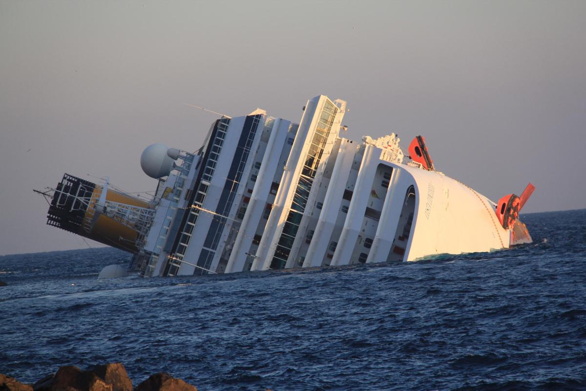 Naufragio Costa Concordia, dopo 11 anni una nave di lusso torna all…