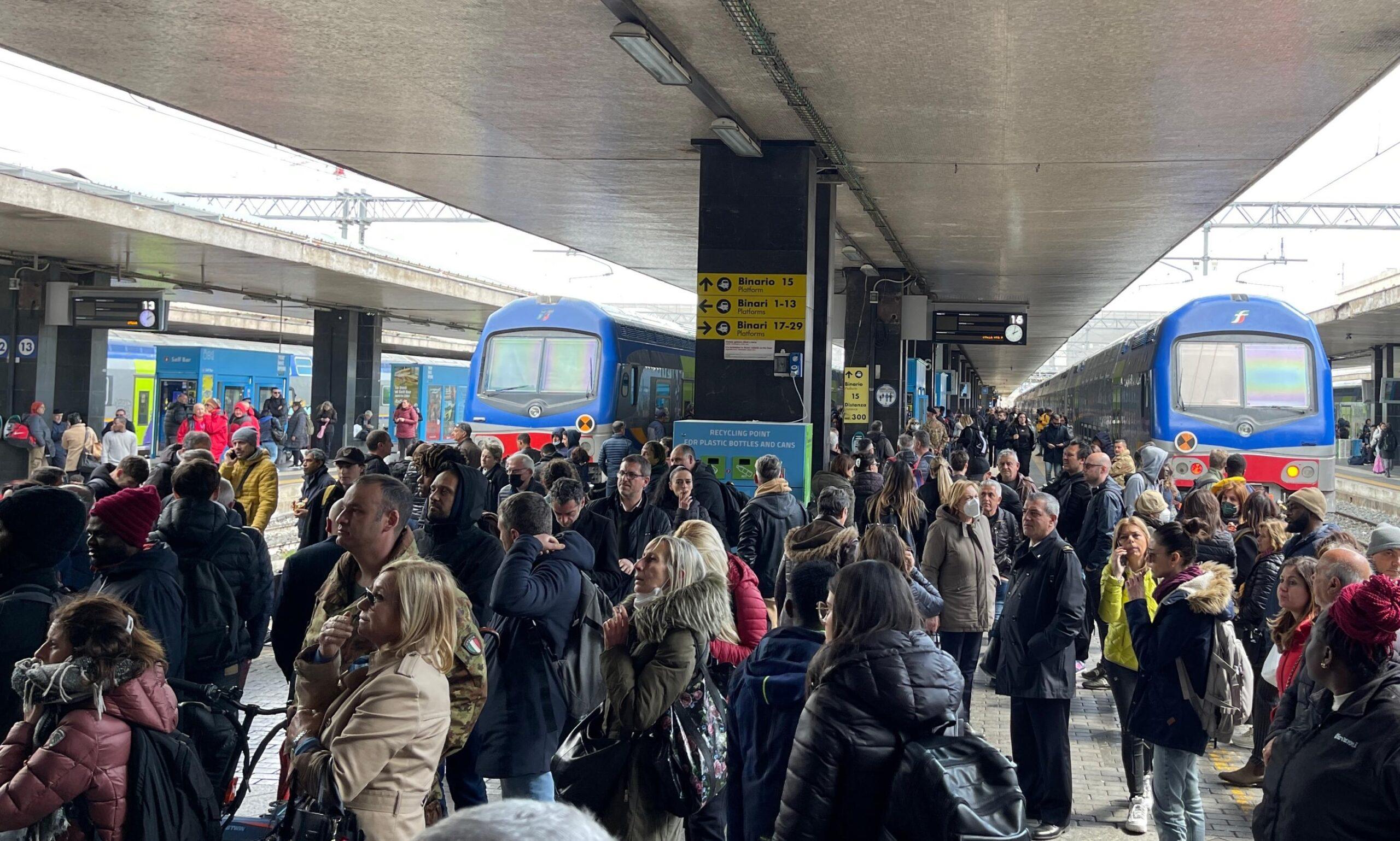 Sciopero 26 maggio 2023 Trenitalia e Italo: orari e treni garantiti