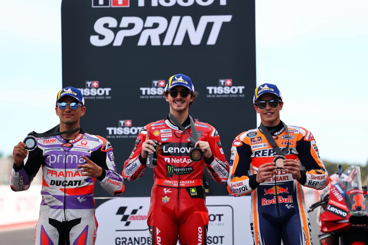 MotoGp, sprint race Portogallo: Pecco Bagnaia vince. Male Enea Bast…