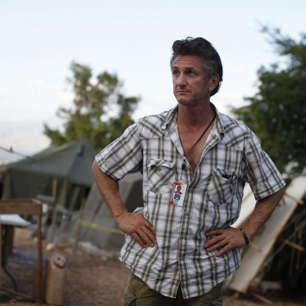 Ucraina: Sean Penn e il suo viaggio per documentare la guerra