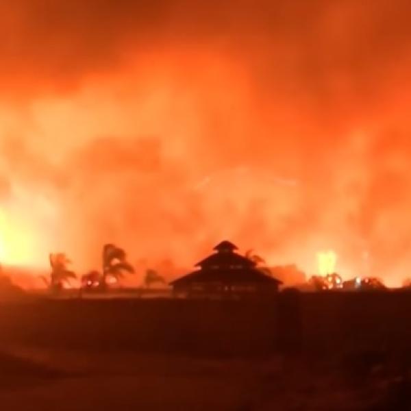 California, incendi boschivi vicino Los Angeles: ordine di evacuazione per oltre 6.000 persone | VIDEO