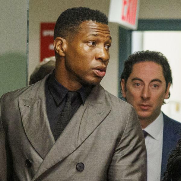 Jonathan Majors: Marvel licenzia il volto di Kang dopo la condanna per aggressione. Cosa succederà nei prossimi film?