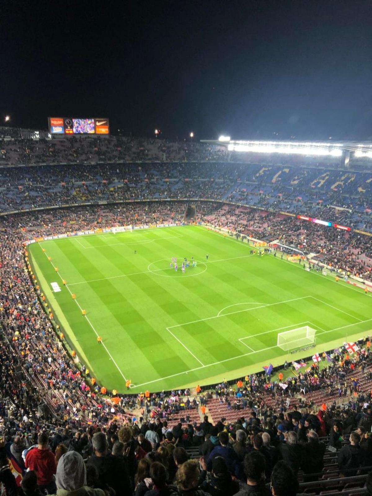 Barcellona affitto stadio, 300 euro a persona