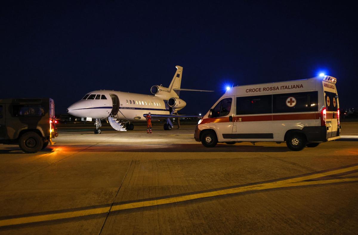 Volo dell’Aeronautica Militare Olbia-Roma per salvare bimba di un m…