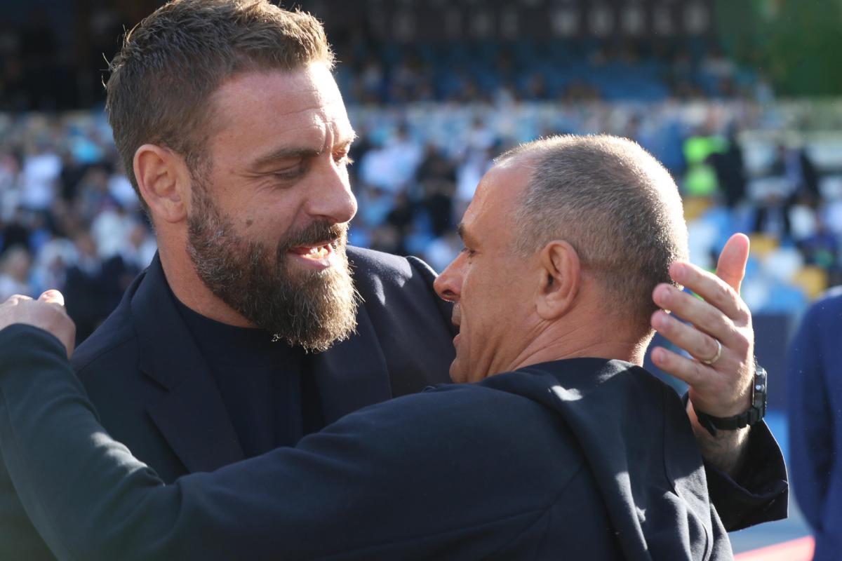 Napoli-Roma, De Rossi: “Dobbiamo trovare le forze per raggiungere la Champions”; Calzona: “Meritavamo di vincere”