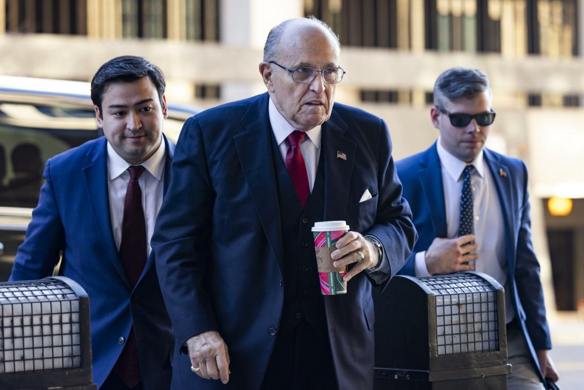 Usa, Rudy Giuliani dichiara bancarotta: il crack dell’ex sindaco di…