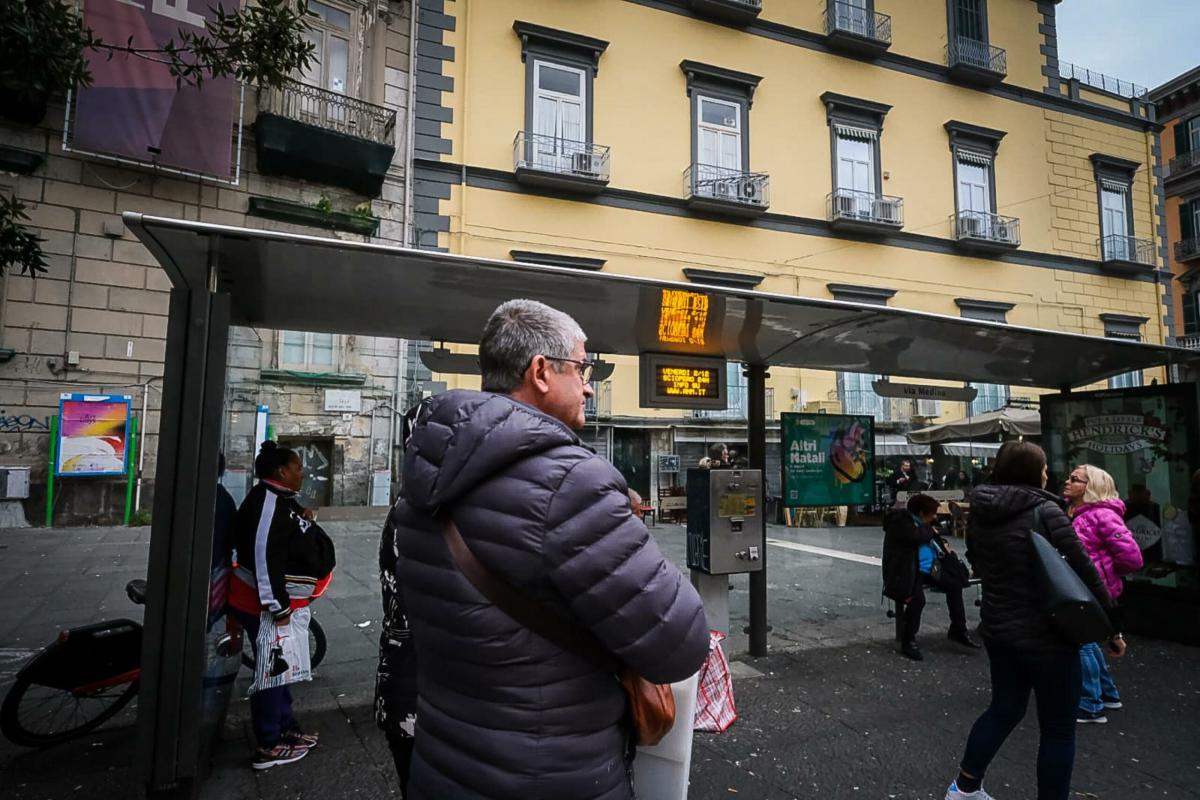 Napoli, mezzi pubblici Capodanno 2024: orari 31 dicembre e 1 gennaio