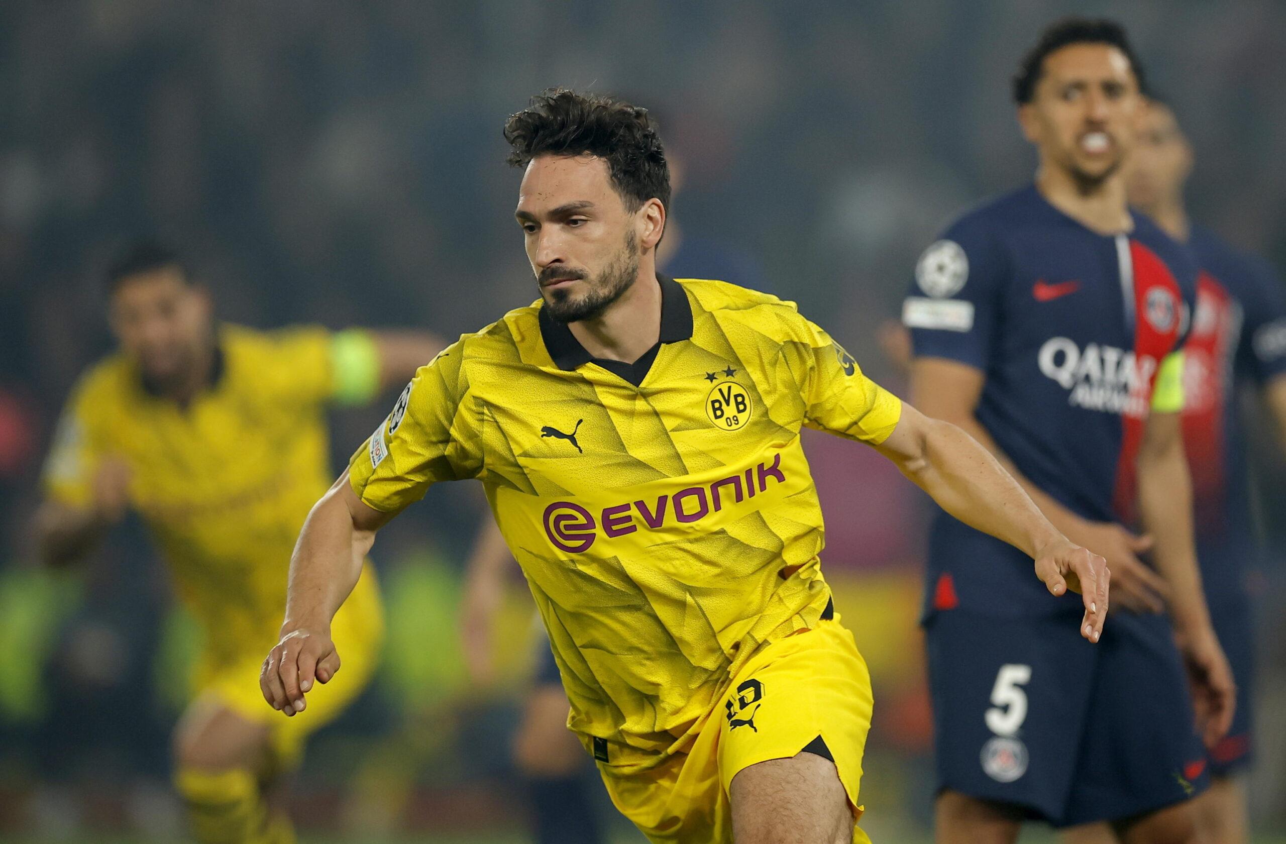 Hummels in scadenza e ai saluti con il Borussia Dortmund: il difensore piace a Milan e Juventus