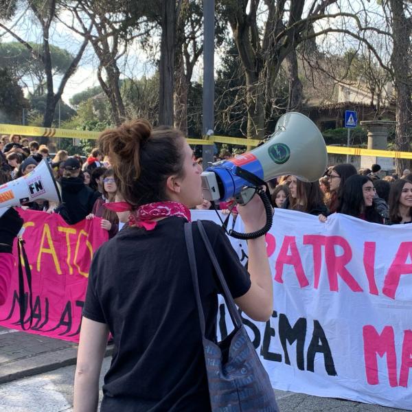 Manifestazione 8 marzo 2024, cortei in tutta Italia: a Roma, Napoli, Milano, Torino le donne scendono in piazza