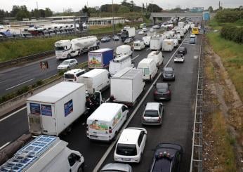 Incidente GRA a Roma: scontro tra un’auto e un tir