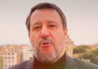 Pasqua, gli auguri di Salvini sui social: “Non si può accogliere nessuno se si cancellano le nostre radici” | VIDEO