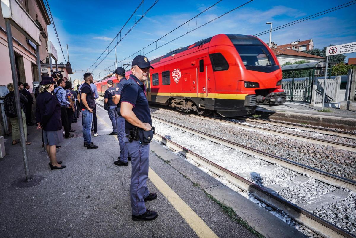 Torino, persona travolta da un treno: traffico tramviario in tilt