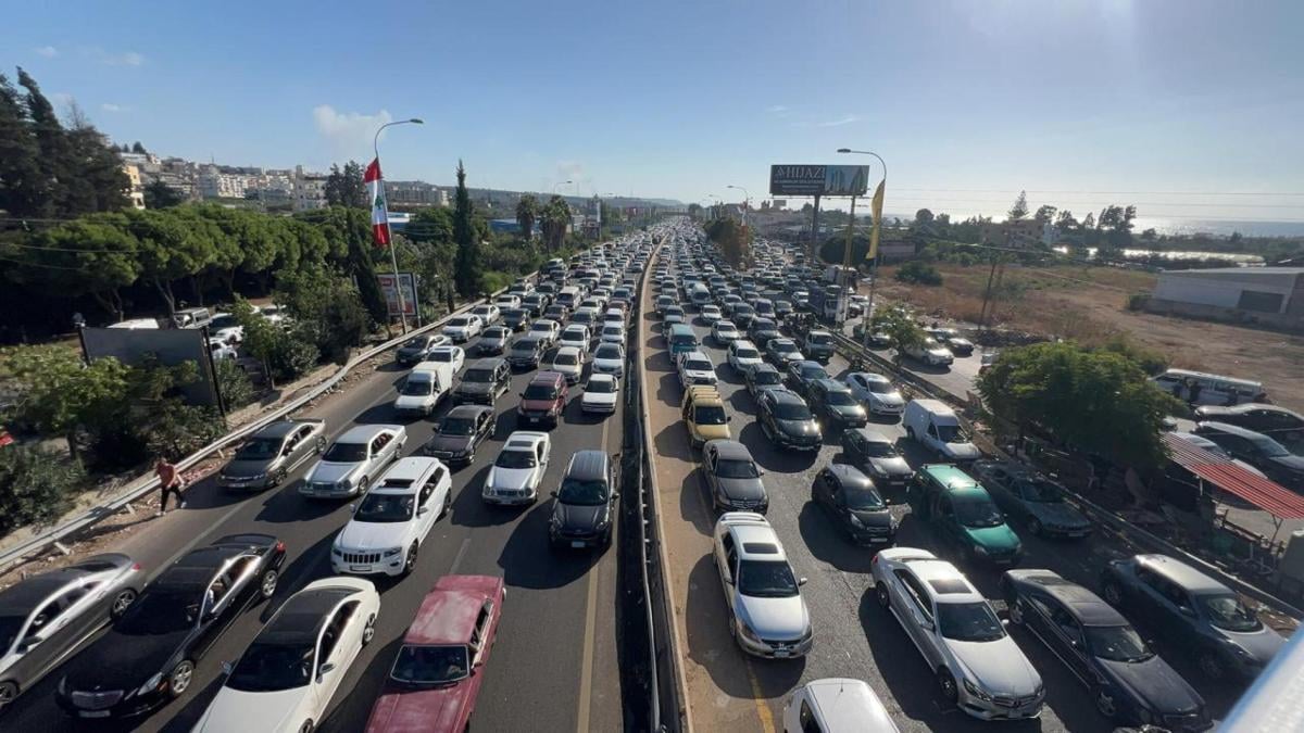 Guerra in Medio Oriente, le truppe israeliane evacuano la valle di Beqaa in Libano: 270 morti nei bombardamenti di questa mattina | FOTO E VIDEO