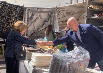 Il Bandecchi tour in Calabria: oggi Reggio, prima tappa il mercato di viale Calabria. Il segretario AP: “Alle elezioni europee 2024 da soli. Meglio una sconfitta sana che una vittoria rappezzata” | VIDEO E FOTO