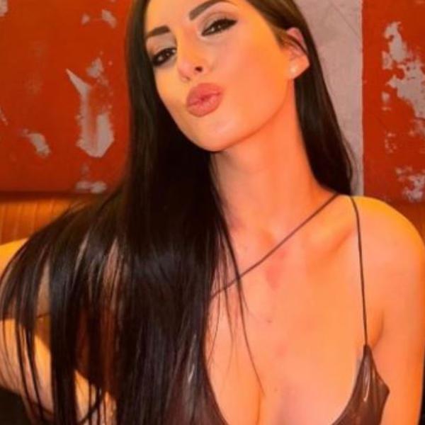 Francesca Sorrentino di “Temptation Island” ha il seno rifatto? La risposta ai fan su Instagram chiarisce ogni dubbio | FOTO prima e dopo