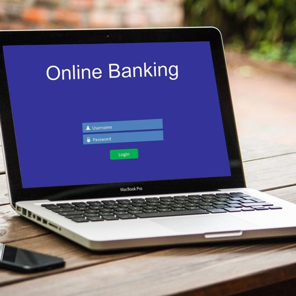 Online banking: quali sono i pro e i contro