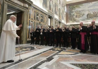 Papa Francesco, teoria del gender: “Il pericolo più brutto del nostro tempo, cancella ogni differenza tra uomo e donna”