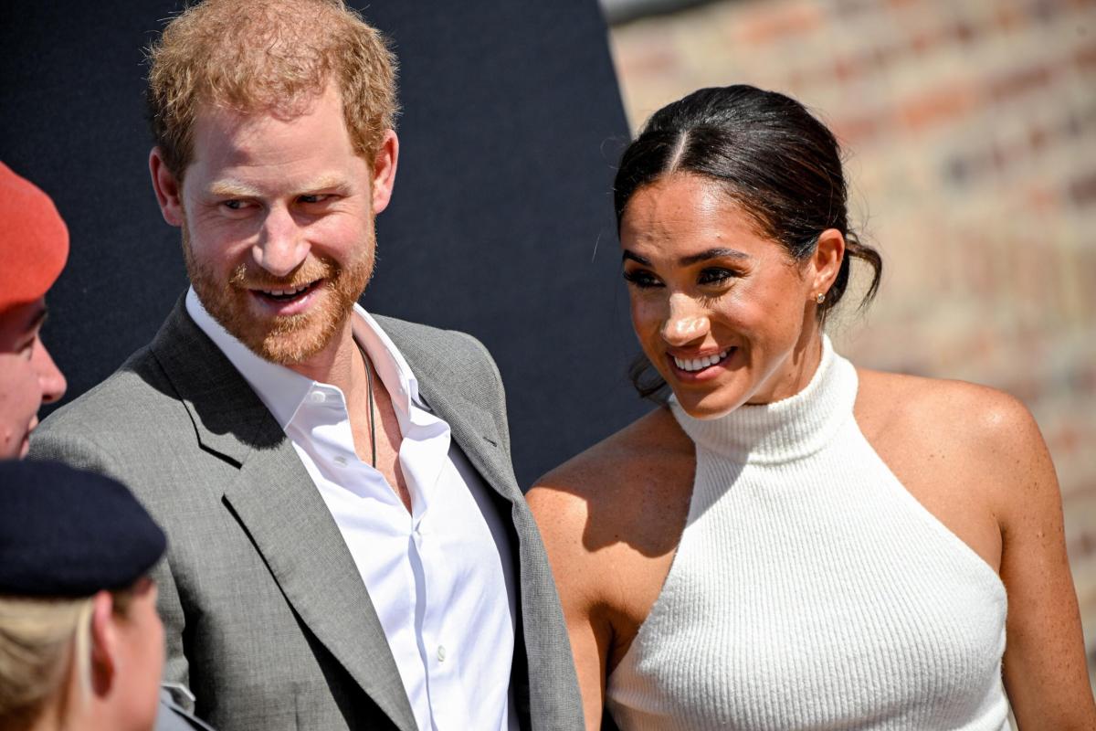 Harry e Meghan inseguiti dai paparazzi, incidente sfiorato a New Yo…