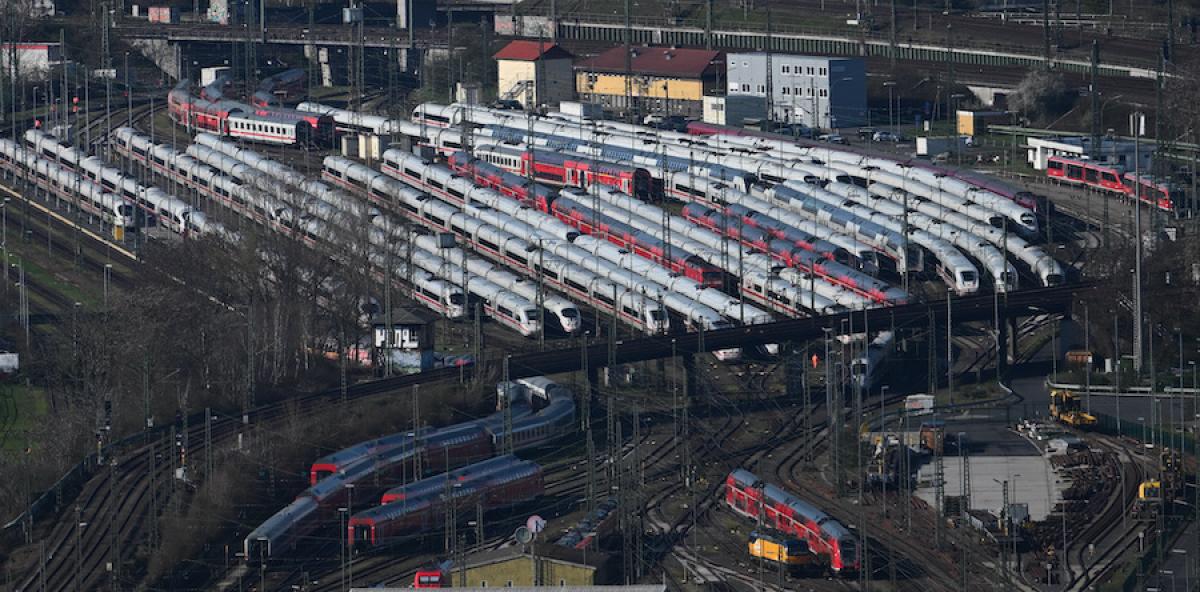 Germania, in corso il più grande sciopero dei trasporti degli ultimi decenni. I dipendenti chiedono stipendi più alti