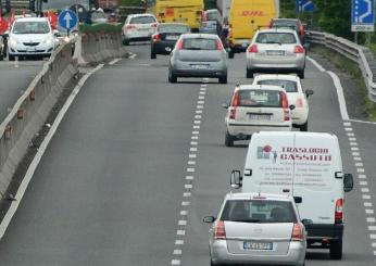 Firenze, incidente sulla FiPiLi all’uscita Cascina: cinque feriti e nove auto coinvolte, 7 km di coda