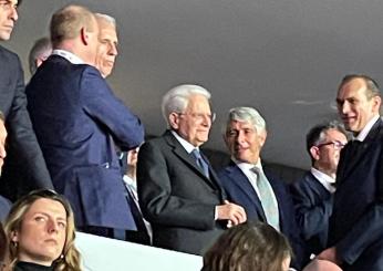 Ovazione per il Presidente della Repubblica Mattarella alla finale di Coppa Italia di pallavolo