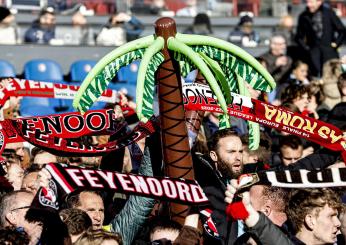 Protesta dei tifosi del Feyenoord: comunicato contro la UEFA e lancio di gonfiabili in campo