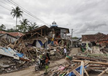 Nuovo terremoto in Indonesia: devastata Giava, centinaia i morti