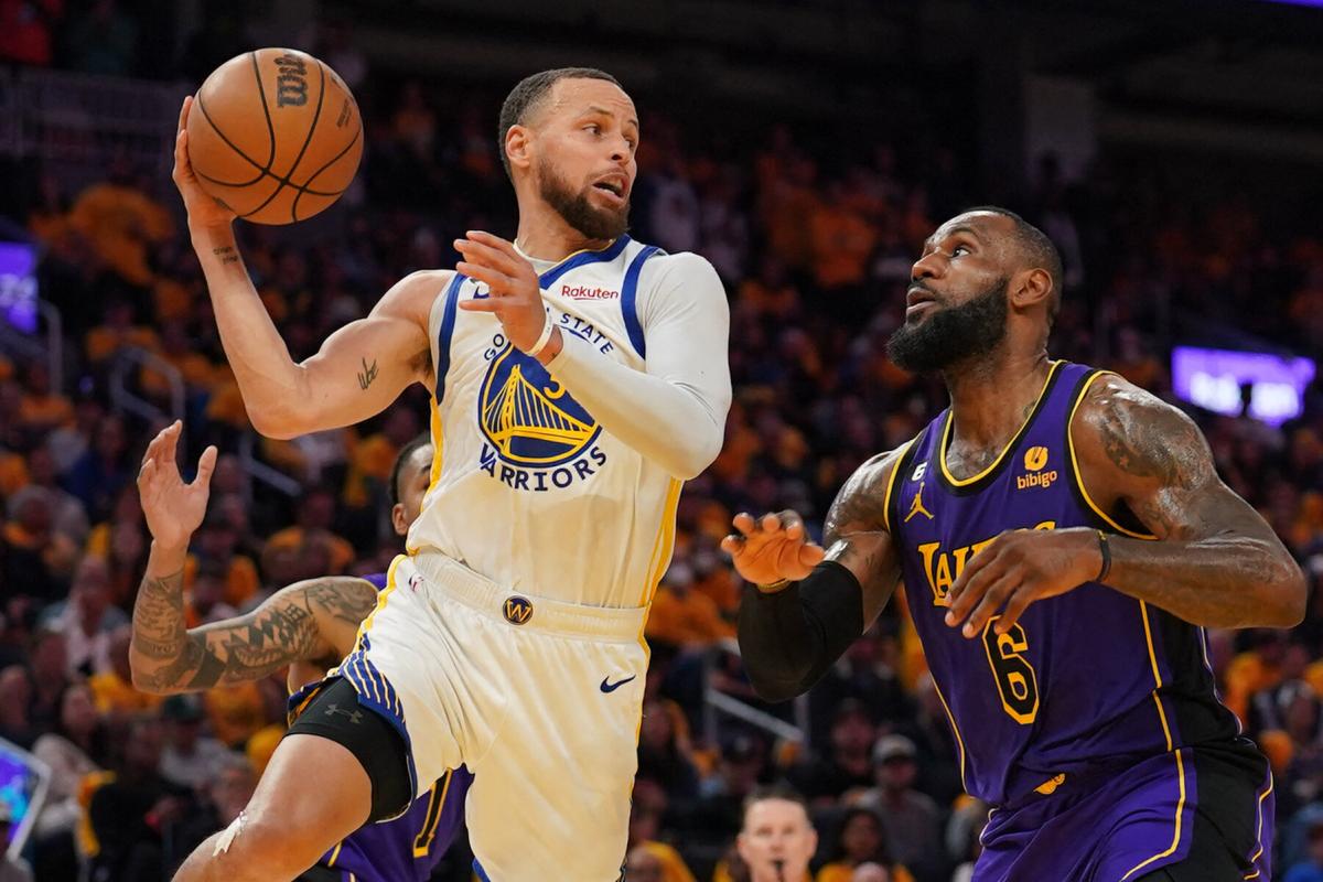 Playoff NBA: i Lakers eliminano i Warriors, avanti anche Miami