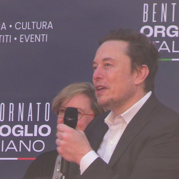 Atreju 2023, arriva Elon Musk fra i sovranisti di Giorgia Meloni: “Italiani, fate più figli! L’IA porterà abbondanza, ma va controllata”| VIDEO