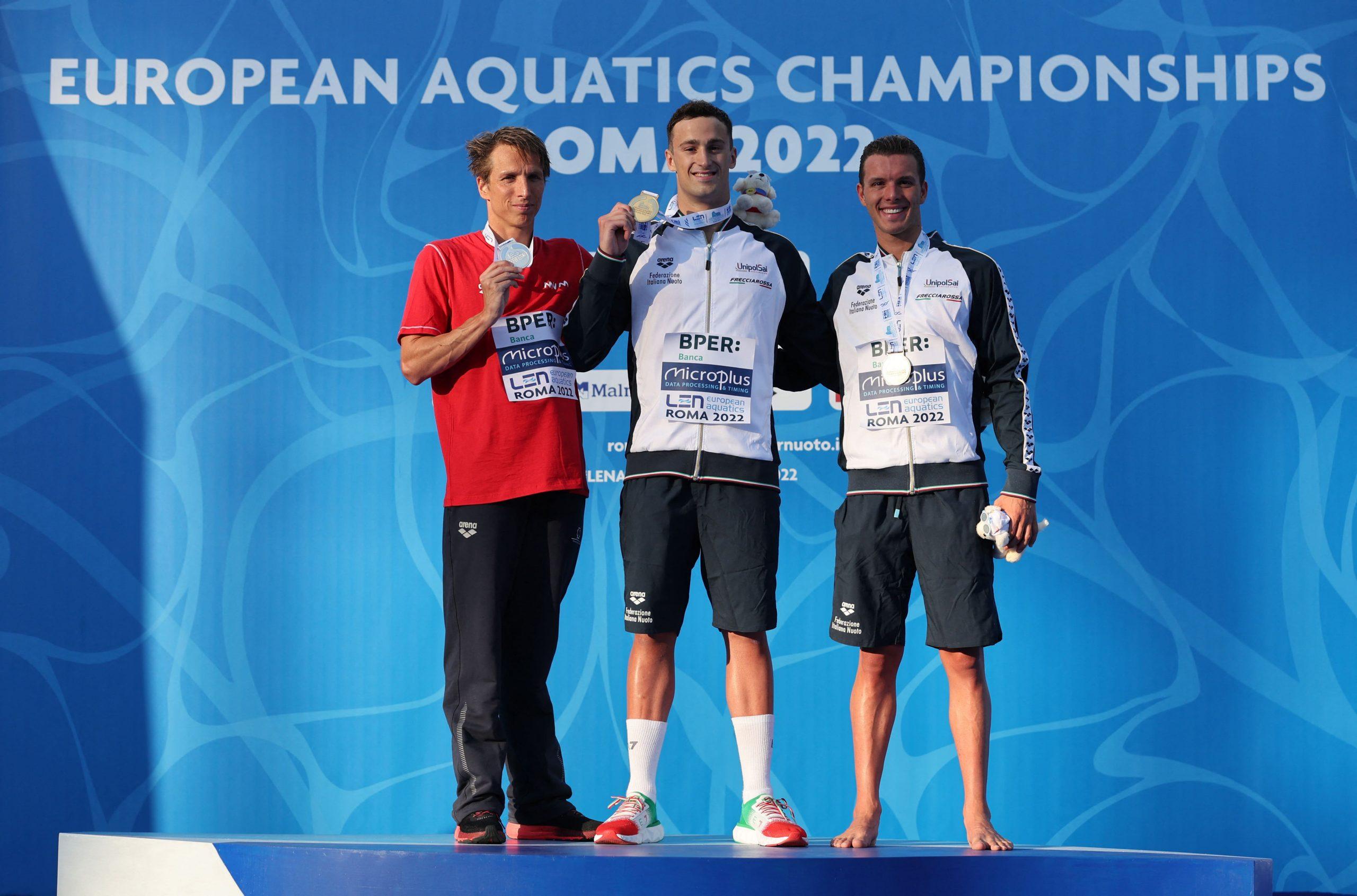 Europei di nuoto, medaglia doppia per l’Italia nei 400 misti: oro a Razzetti e bronzo per Matteazzi