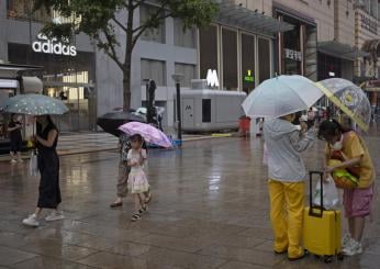 Maltempo in Asia, piogge torrenziali su Cina e Corea del Sud: 11 morti e decine di dispersi | VIDEO