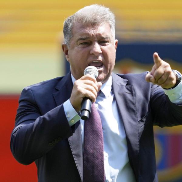 Barcellona, Laporta: “A San Siro arbitraggio scandaloso”