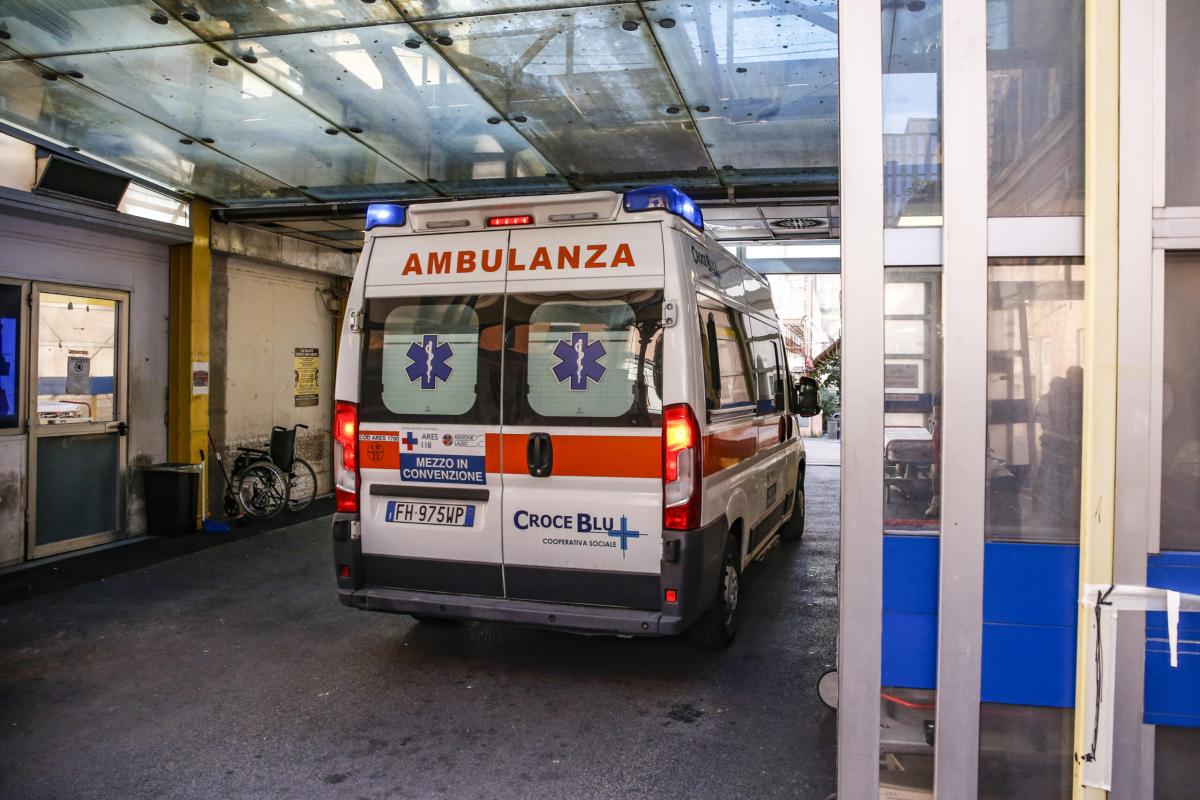 Distrutto l’Ospedale di San Giugliano di Napoli: 50enne devasta l’a…