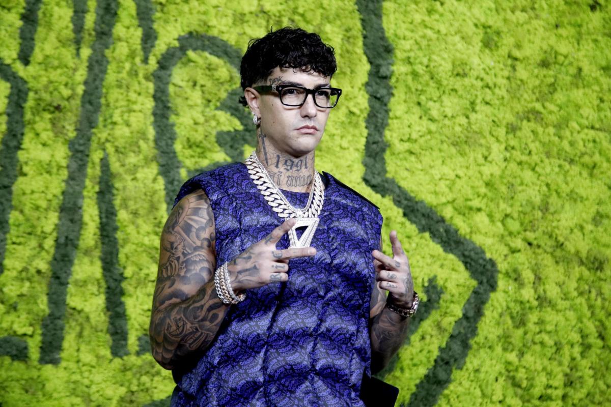 “Chiara”: testo, significato e video della canzone di Tony Effe contro Fedez. Continua il dissing tra i due rapper