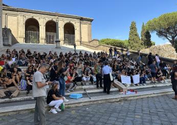 Roma, al Campidoglio arriva la proteste delle educatrici: “La scuola dell’infanzia della capitale è morta” | Esclusiva Video