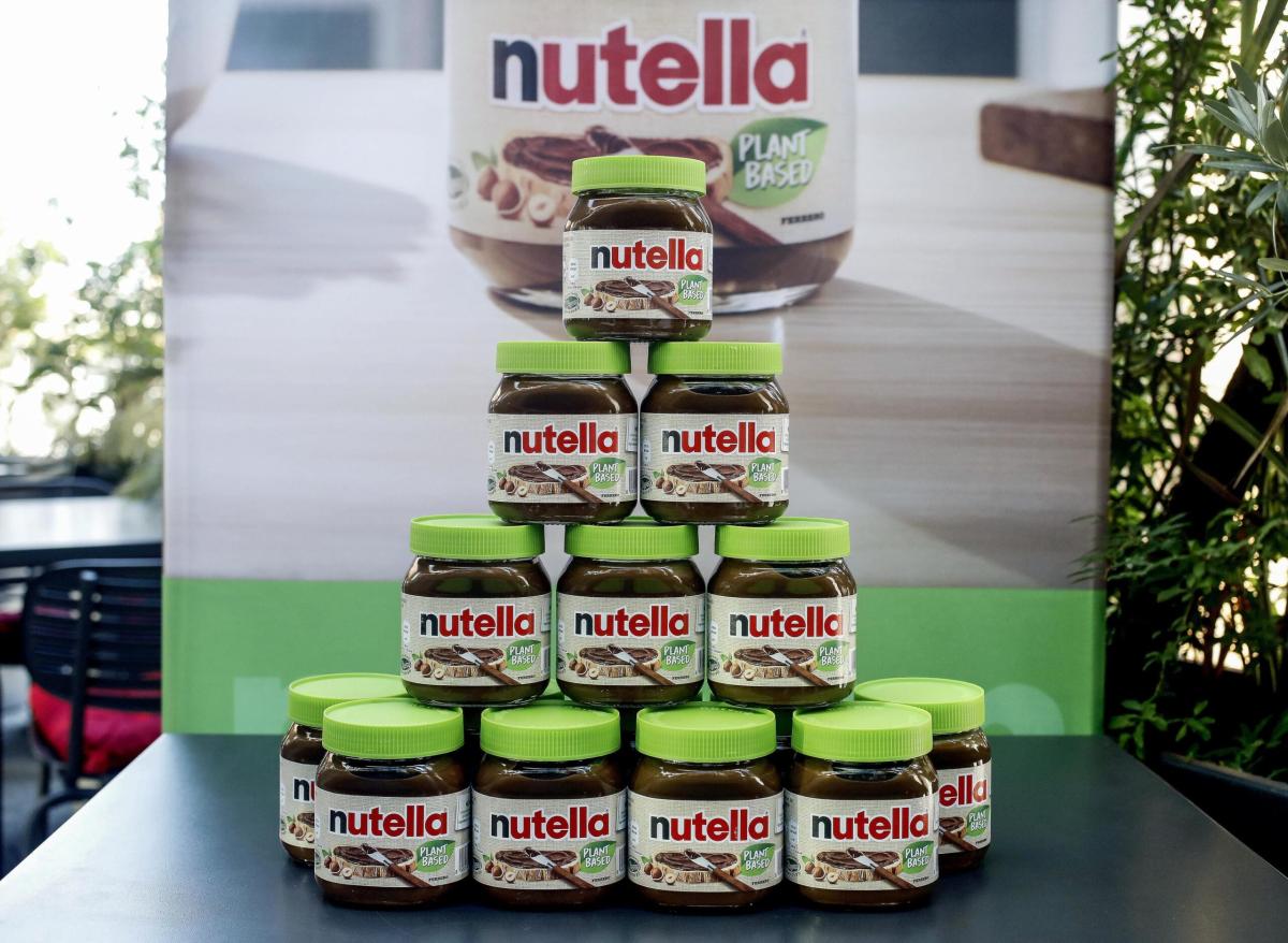 Nutella Plant Based, Assovegan e VEGANOK: “Brava la Ferrero, ma perché farsi certificare dalla Vegetarian Society? Il mondo vegano non la conosce”