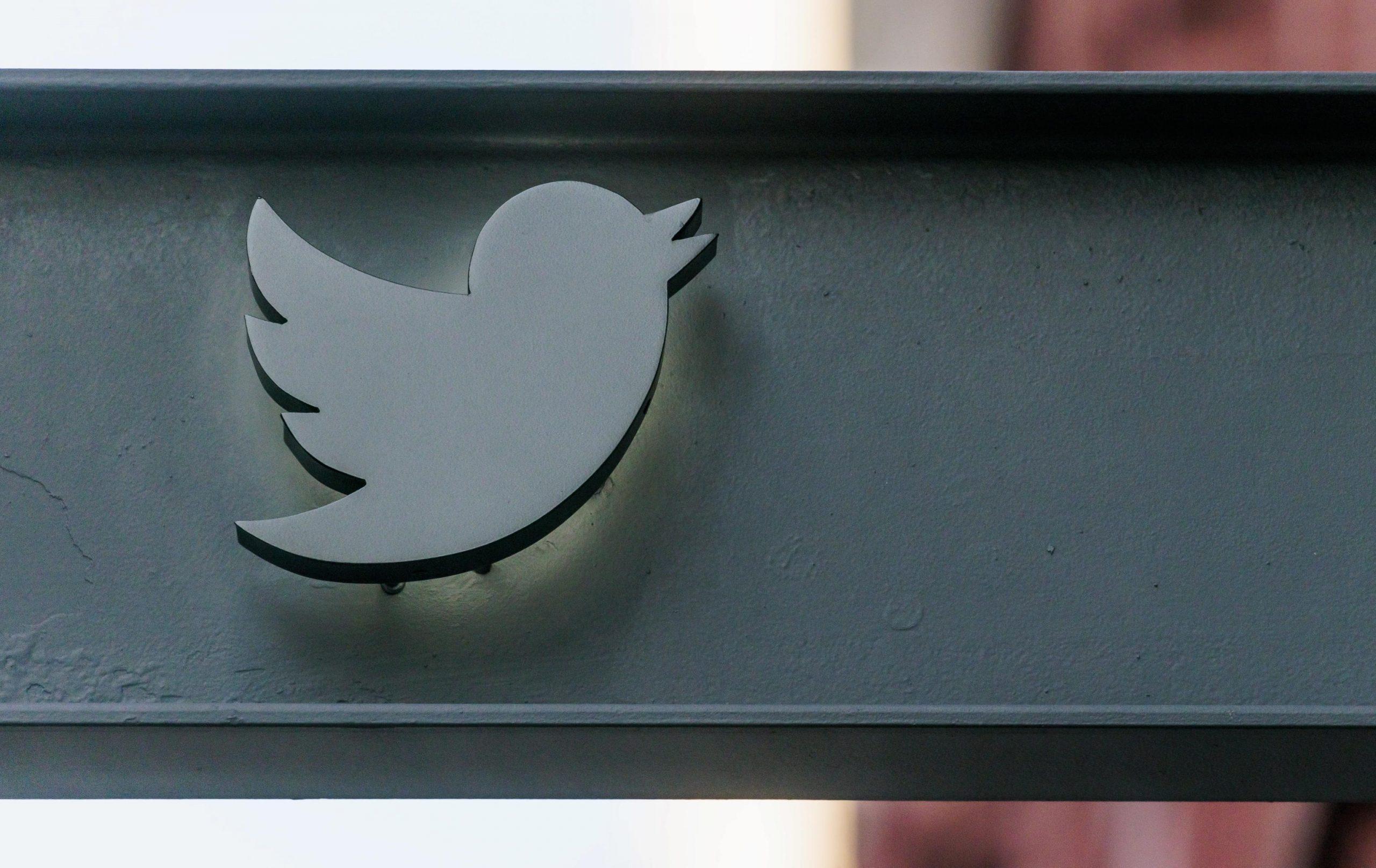 #TwitterDown, le reazioni del web dopo il maxi esodo da Twitter. Rischio chiusura social?