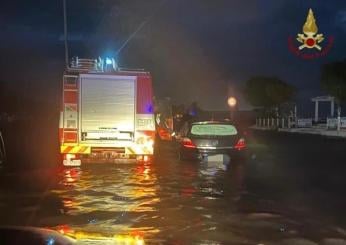 Maltempo, crolla ponte nel cosentino a causa del fiume in piena | VIDEO