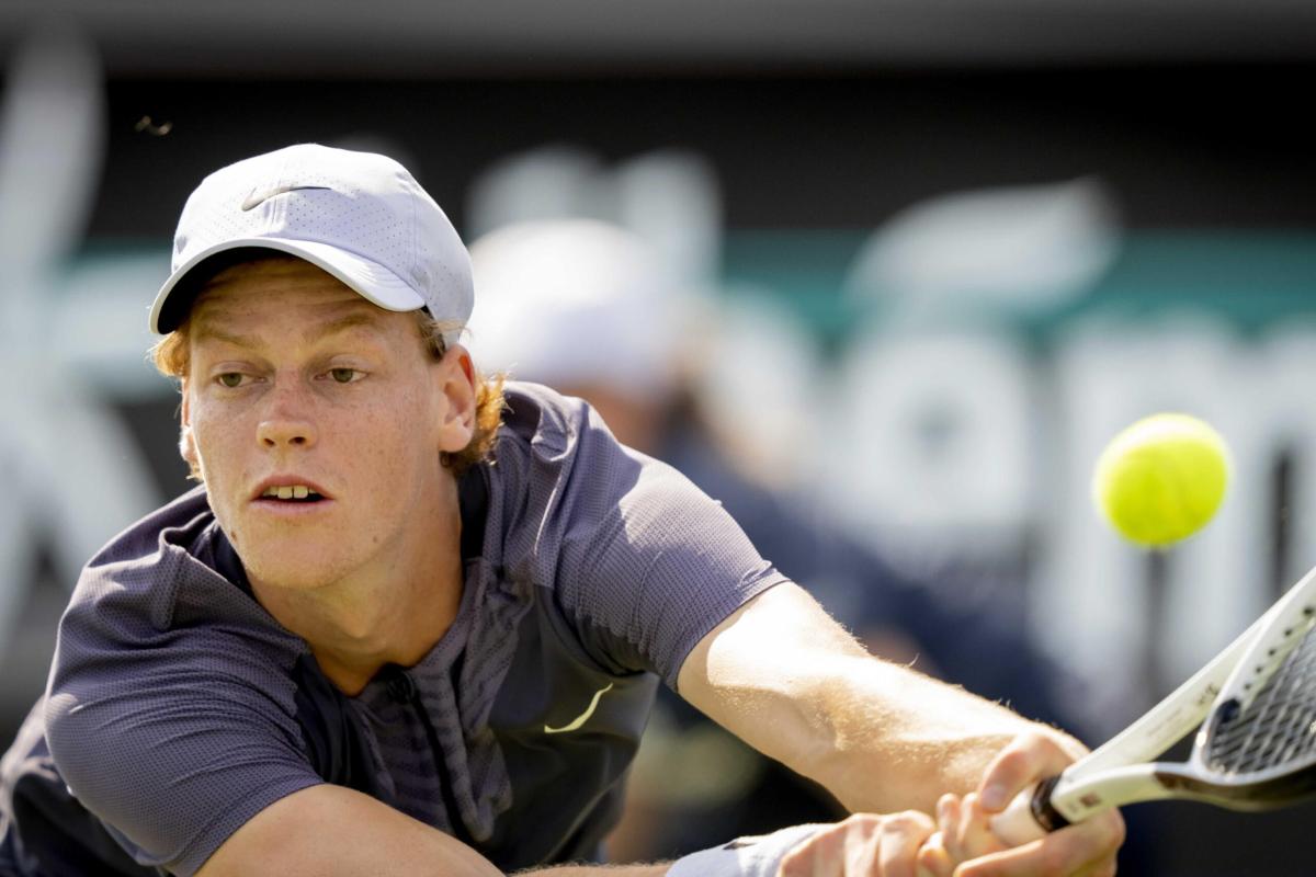 ATP Halle, Sinner rimonta Sonego e vola ai quarti