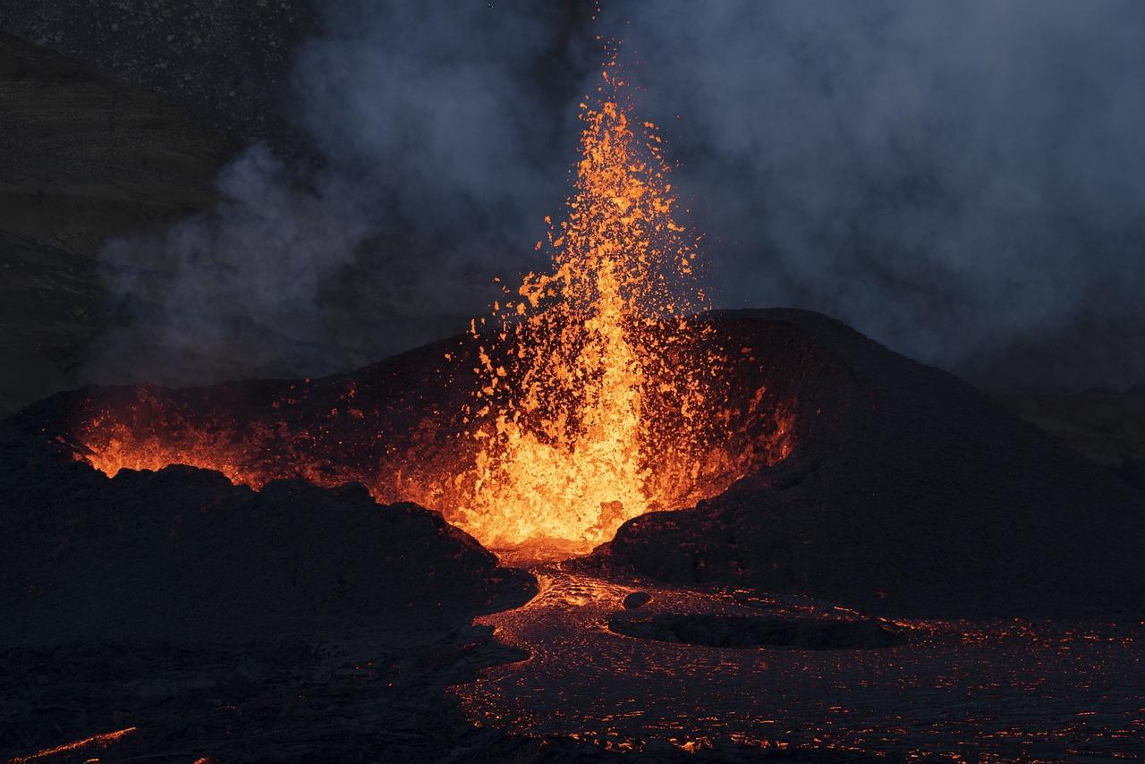 Eruzione del vulcano Fagradalsfjall in Islanda: ultimi aggiornamenti