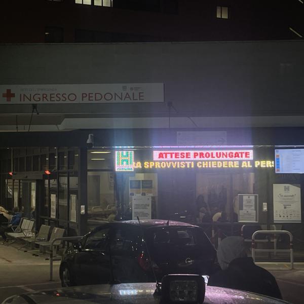 Pronto Soccorso a Roma affollati, la testimonianza dal Policlinico Casilino di operatori e pazienti: “Ore di attesa, situazione drammatica” | Video