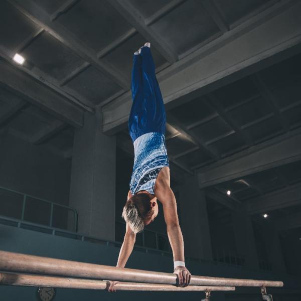 Perché la ginnastica artistica è uno sport adatto ai bambini e da che età si può praticare