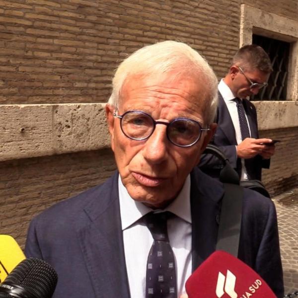 Ricatto a Sangiuliano? Il legale del ministro: “Non c’è nessuna prova. Valutiamo denuncia a Boccia” | VIDEO