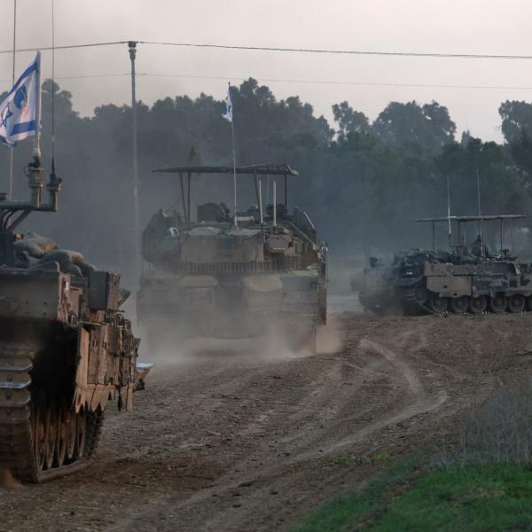 Guerra Israele-Hamas, raid nella notte a Gaza. Scontri anche in Cisgiordania