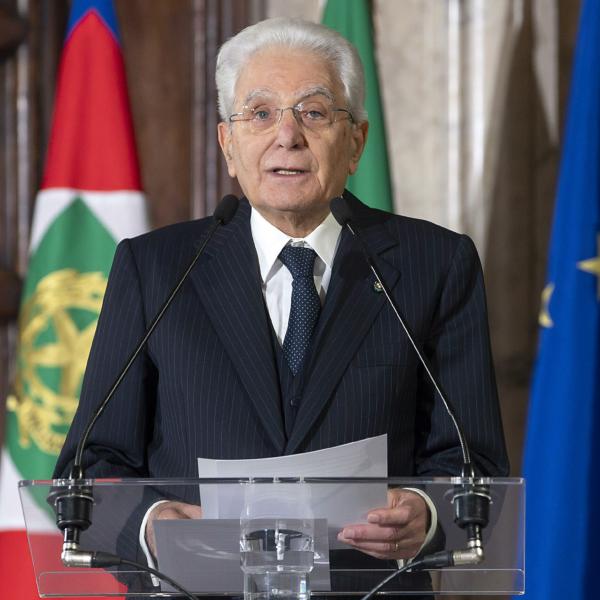 Mattarella sui diritti dell’infanzia: “Bambini vittime di tragedie che segneranno la loro vita”