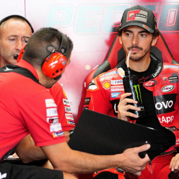 MotoGP, Bagnaia resiste nonostante la gamba: “Ho dovuto cambiare il mio stile”