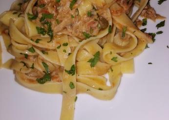 Le tagliatelle al tonno, un piatto fresco per l’estate